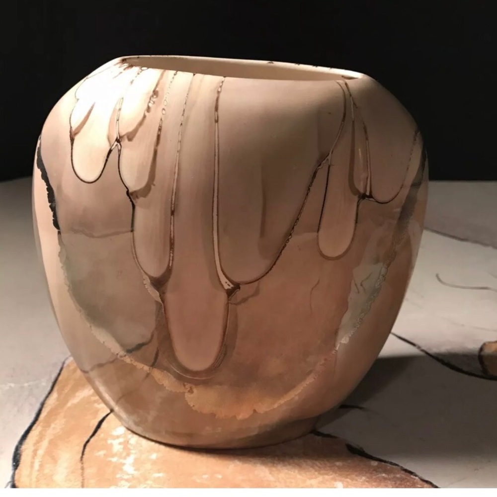 Vintage Neo Modernism Vase, 1989 Deco. 5 3/4" Tall
